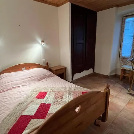 Apartment Superbe T4 Au Coeur De Avec Parking - Fr-1-629-143